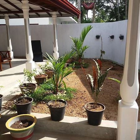 White Lotus Villa Unawatuna Exterior foto