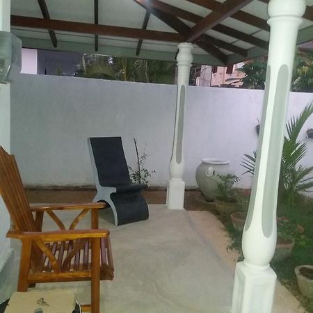 White Lotus Villa Unawatuna Exterior foto